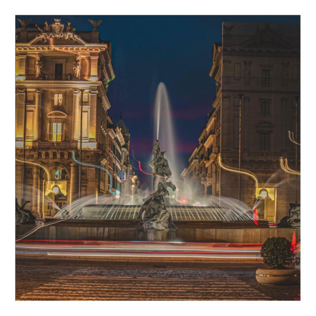 Signori e Signore, 
la Fontana della Naiadi.

A settembre avemo fatto uscì un Sapevatelo su questa fontana, molte volte addidata come SCANDALOSA!

📸 @pablocast.ph 

#Sapevatelo #RomeIsMore